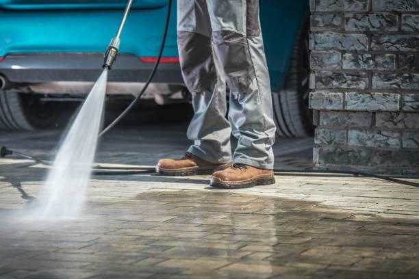 Best Rust Removal  in Village Green, NY